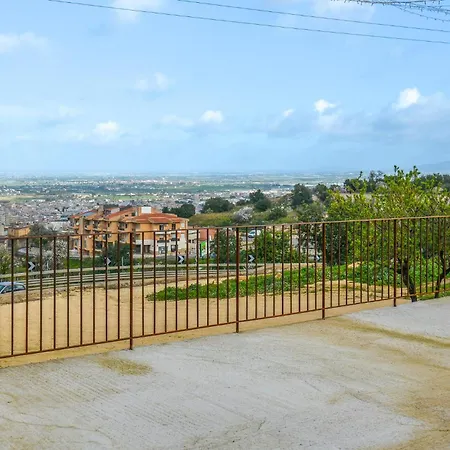 Pet Friendly Home In Comiso With Wifi Дом отдыха *